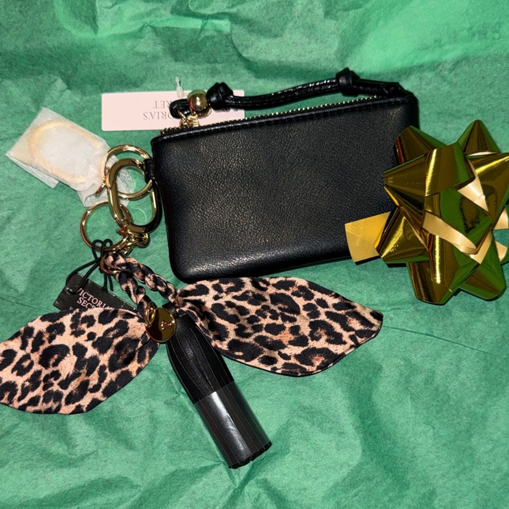 Victoria Secret Black Key Holder with Leopard Print Charm
